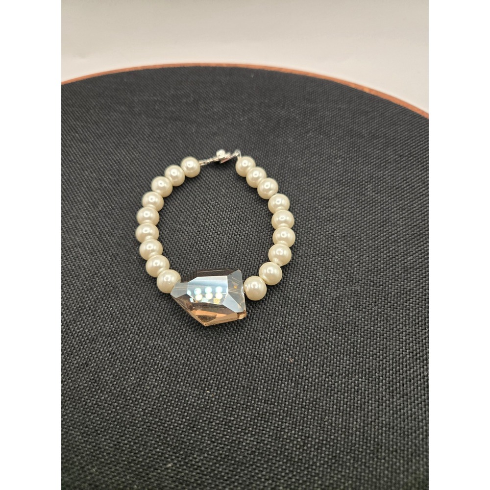 Vintage Faux Pearl Bracelet with Large Champagne Crystal Focal Bead Clasp 6.25in